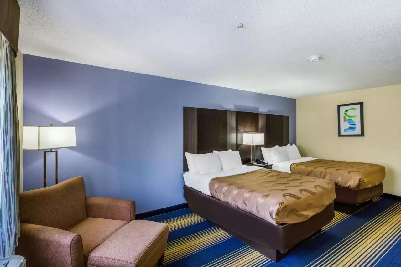 Quality Inn チャールストン エクステリア 写真